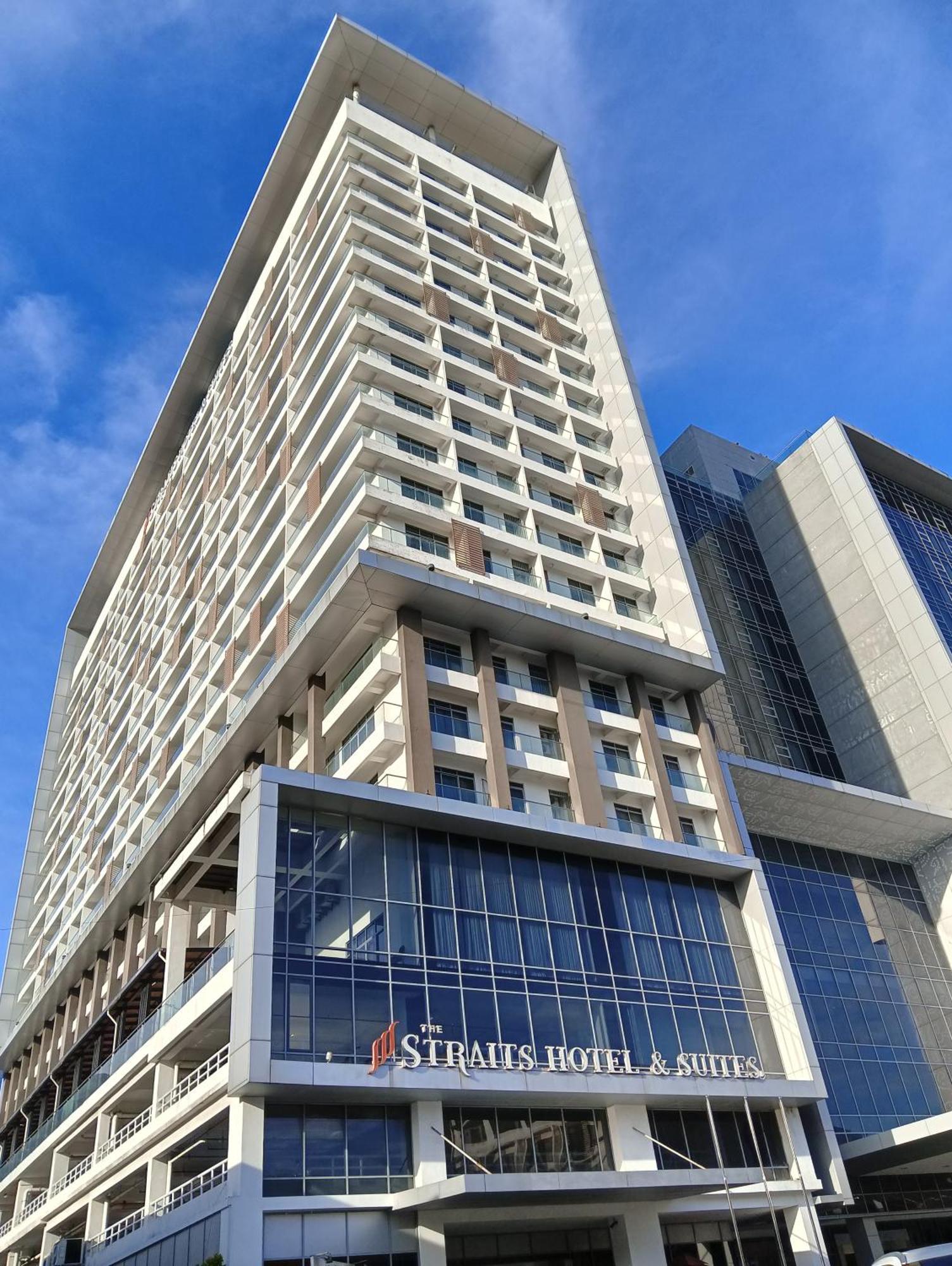 The Straits Suites By Ciconia Malacca Eksteriør billede