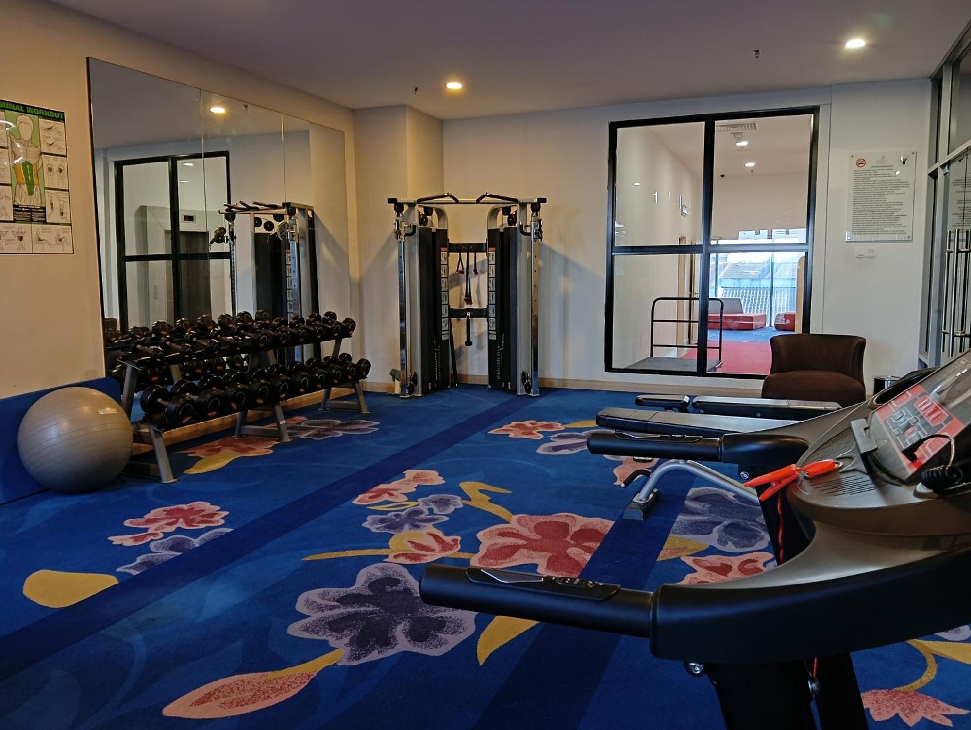 The Straits Suites By Ciconia Malacca Eksteriør billede