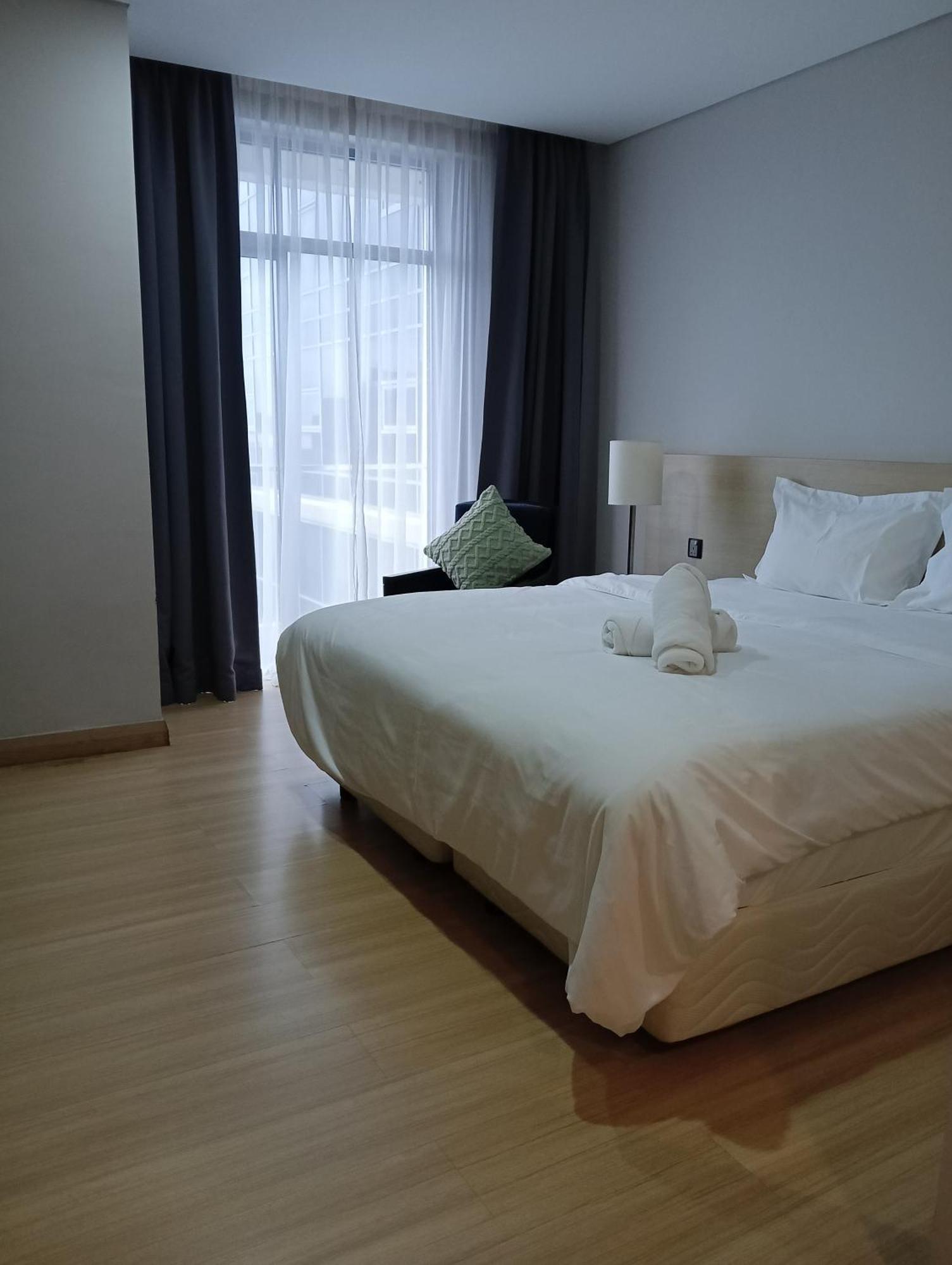 The Straits Suites By Ciconia Malacca Eksteriør billede