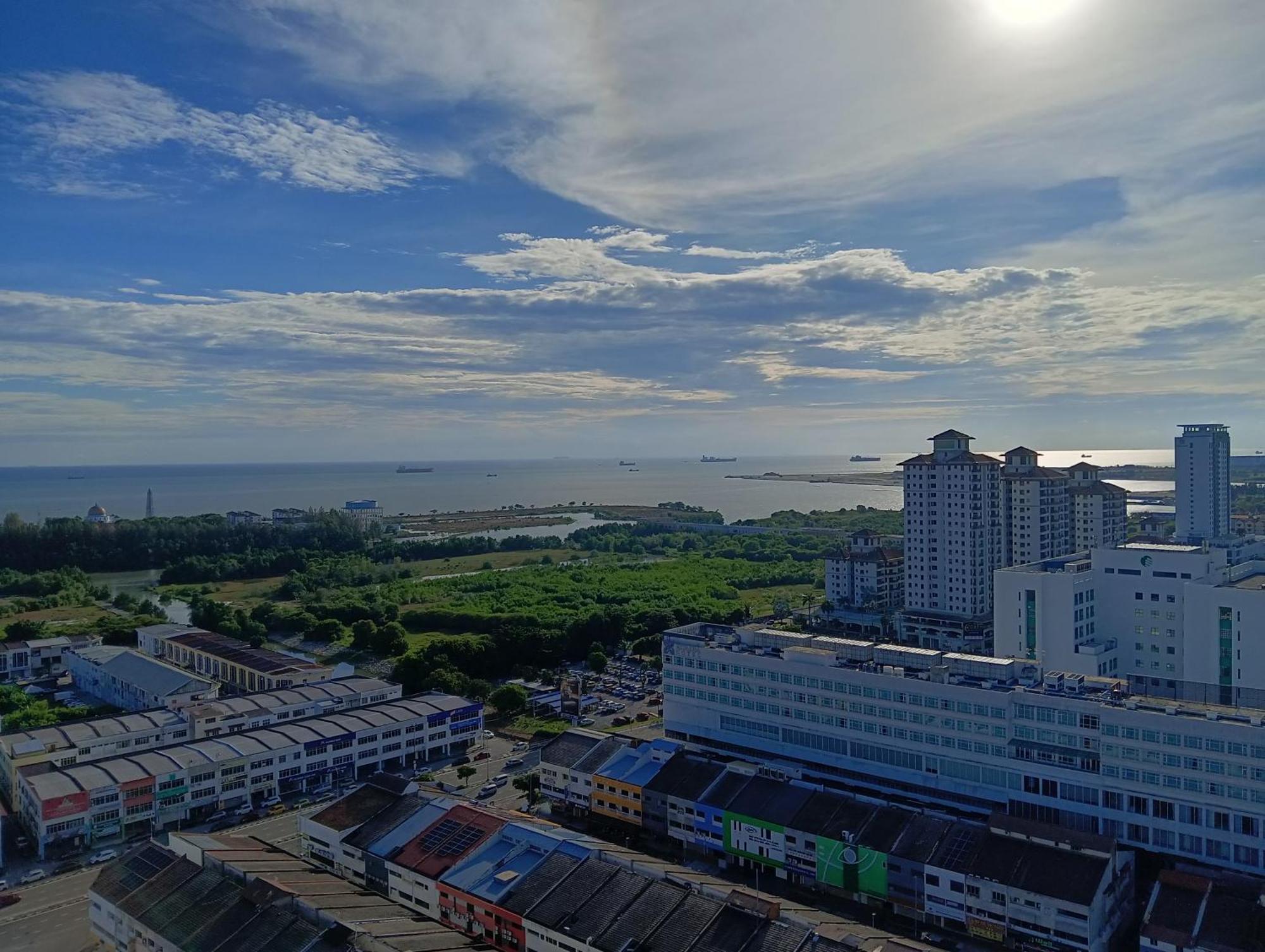 The Straits Suites By Ciconia Malacca Eksteriør billede