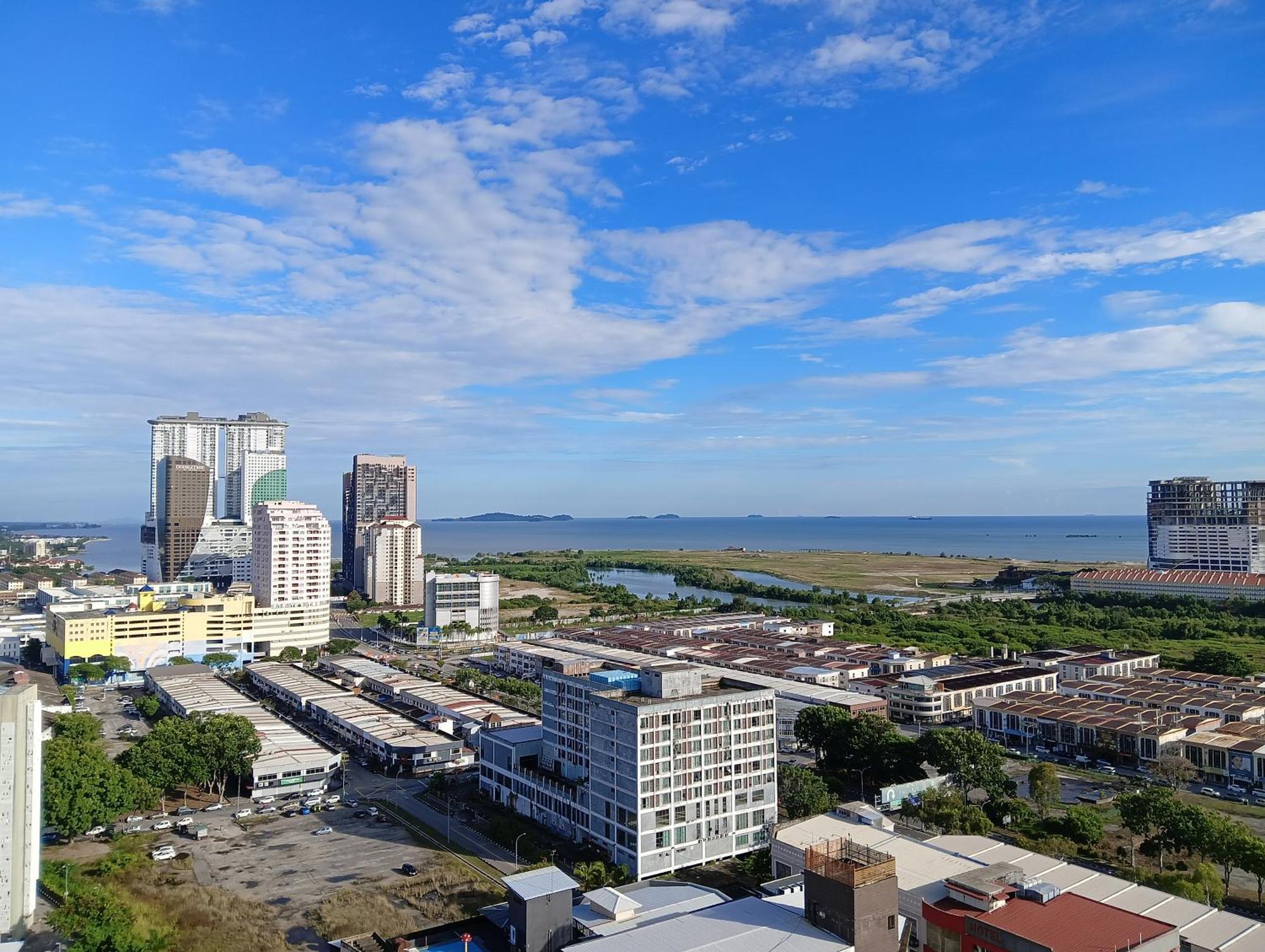 The Straits Suites By Ciconia Malacca Eksteriør billede