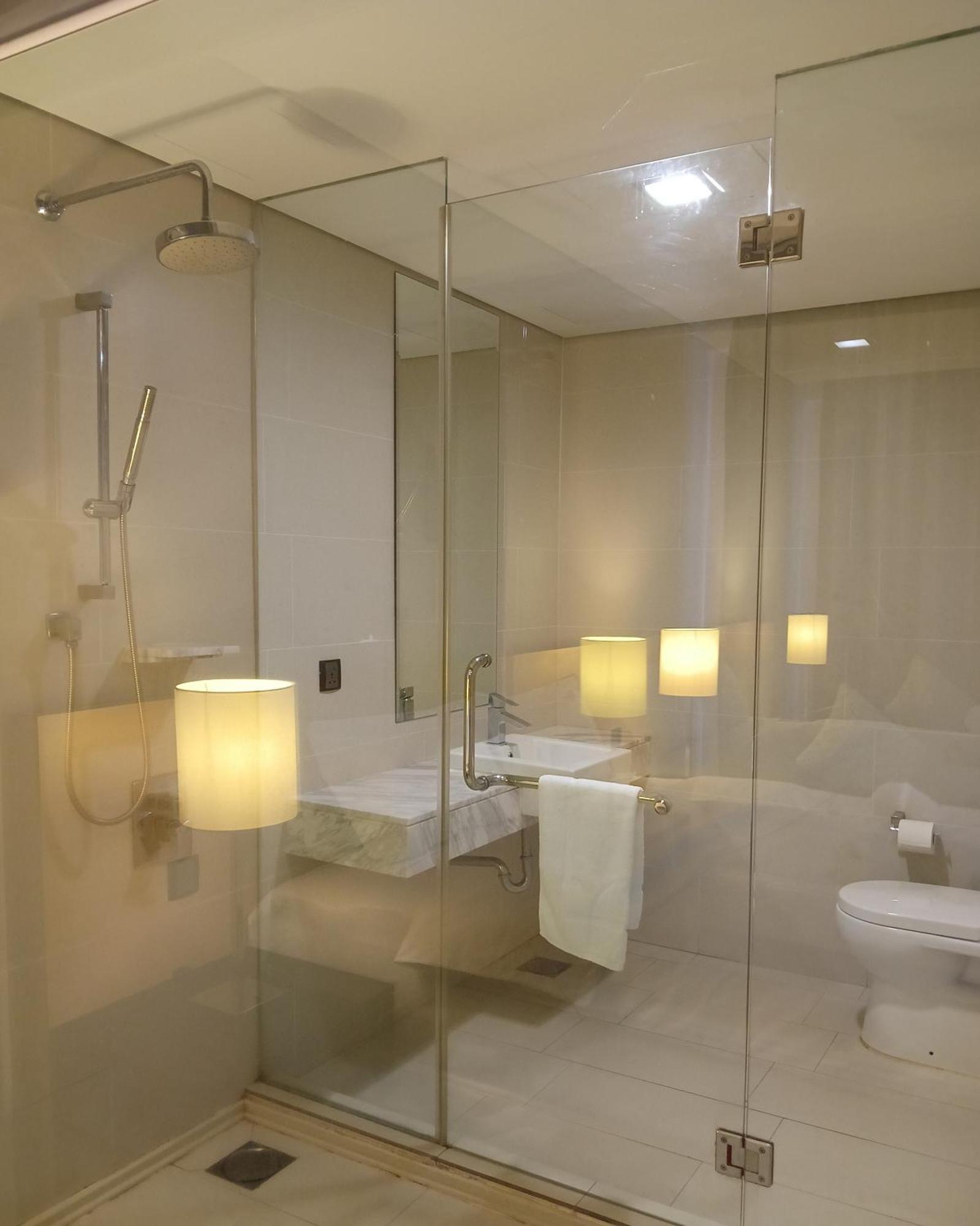 The Straits Suites By Ciconia Malacca Eksteriør billede
